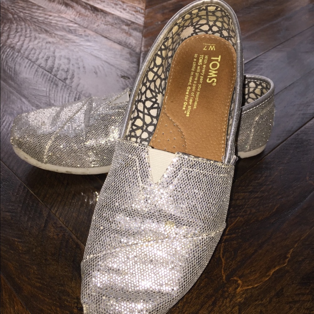 Toms silver glitter shoes size 7